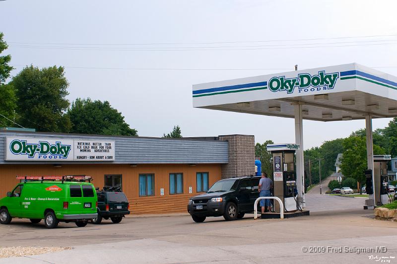 20080717_181144 D300 P 4200x2800.jpg - Dubuque has a few service stations named 'Oky-Doky' as well as some retail food marts.   'Oky-Doy' is a variant of 'ok', and has been in use since the 1930s